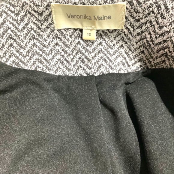 Veronika Maine Grey Jacket - Picture 3 of 4